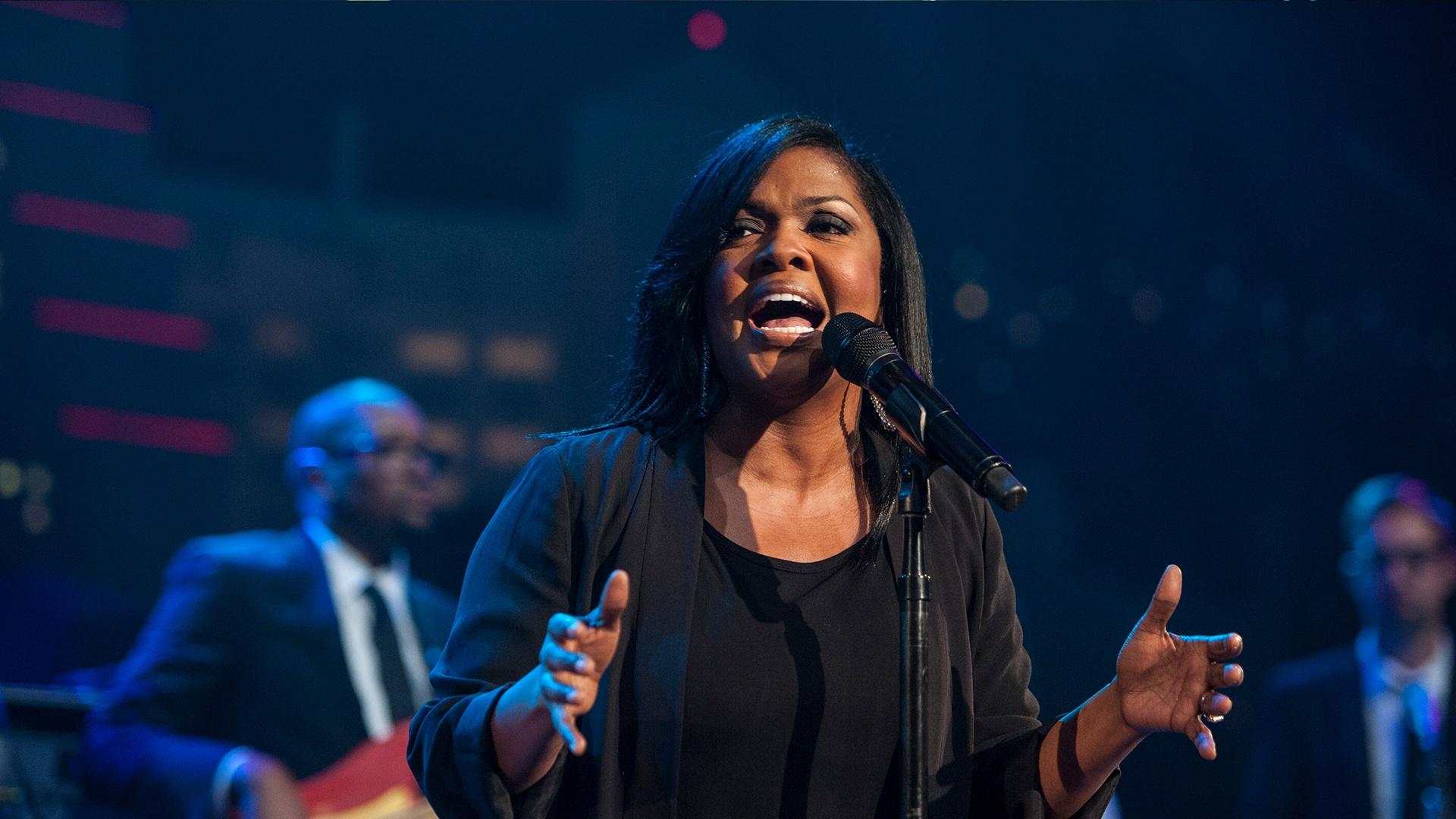 CeCe Winans, mise en lumière d'une artiste au parcours d'exceptionnel et à la voix inaltérable.